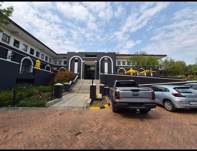 260M² OFFICE TO LET IN HYDE PARK